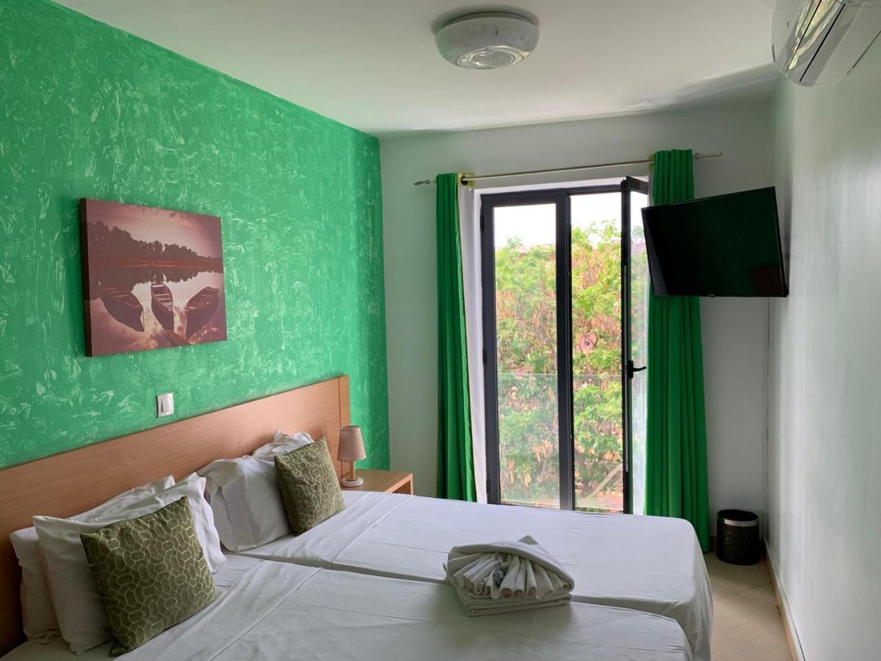 Deluxe Aparthotel Прайя Экстерьер фото